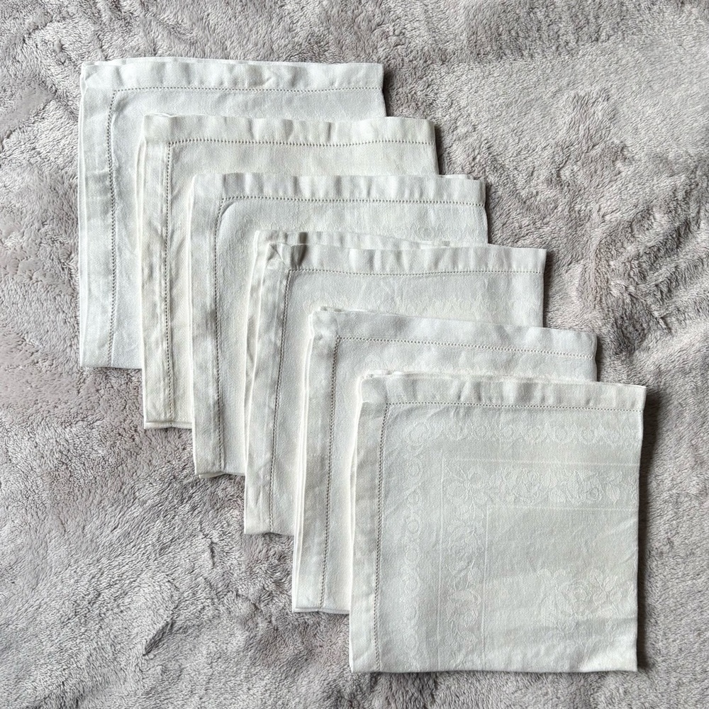 Antique White Jacquard Line Napkins